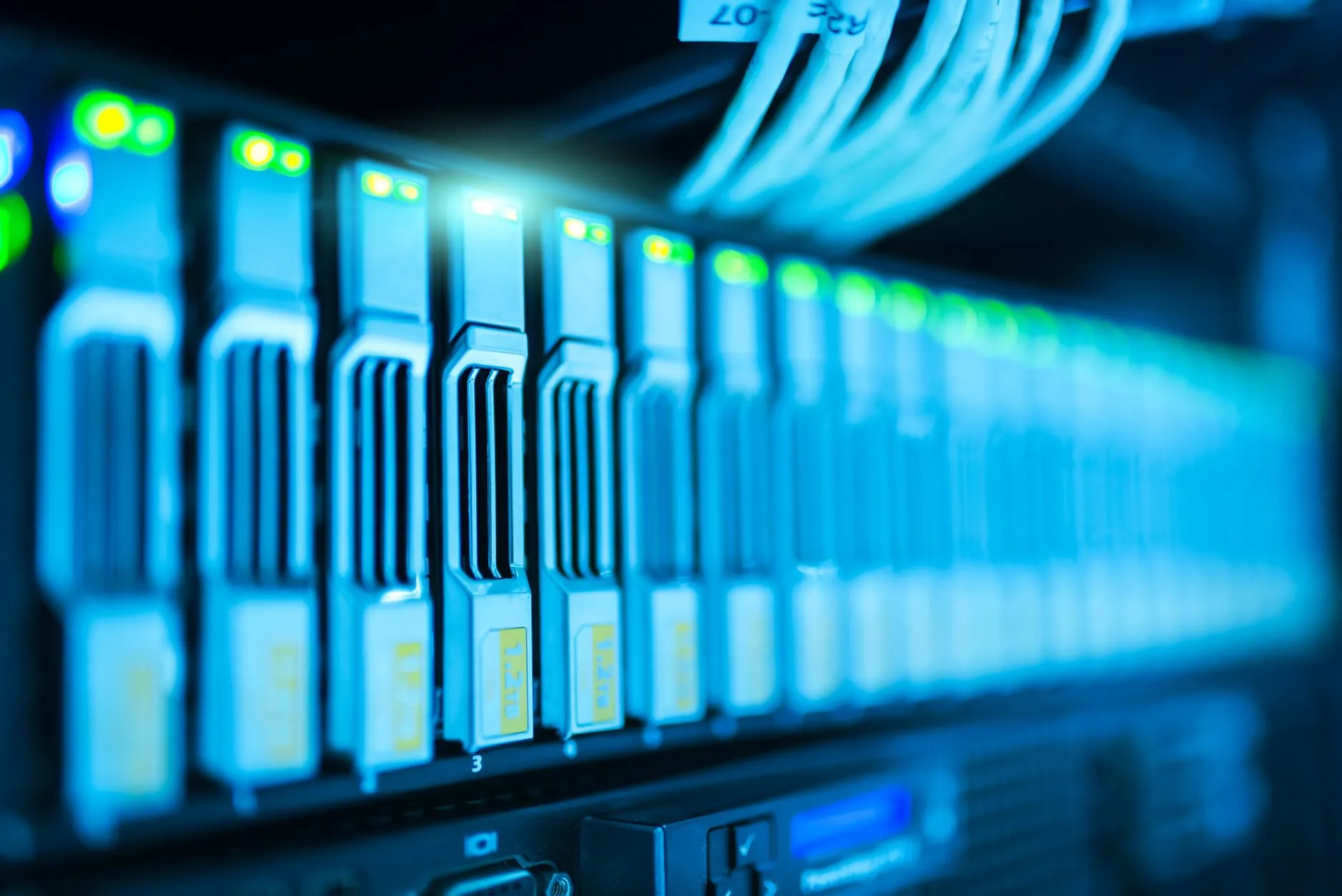 企业组网方案设计:路由器与交换机选型搭配实用指南正文配图 1